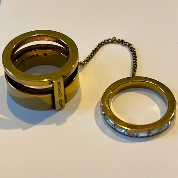 Michael Kors Gold Ring Size 5 1/2 - Picture 2 of 3